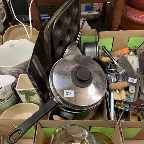 313 - Kitchenalia including pans and trays