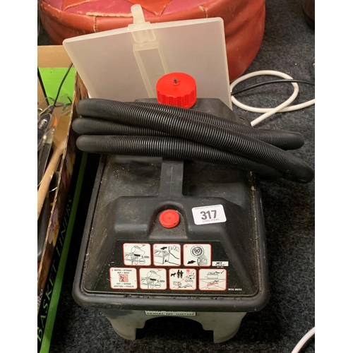 317 - Wall paper stripper