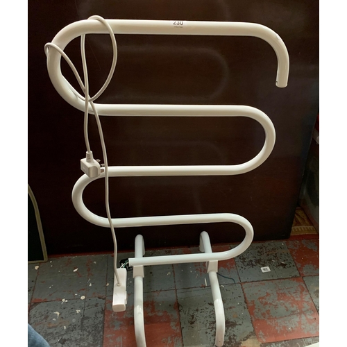 Electric towel rail