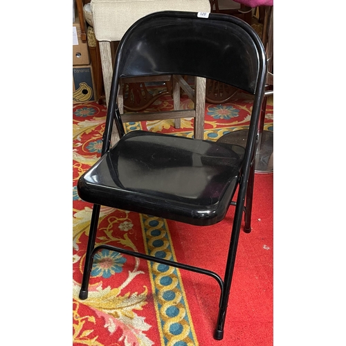 120 - METAL FOLDING CHAIR