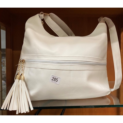 285 - WHITE LEATHER LADIES HANDBAG