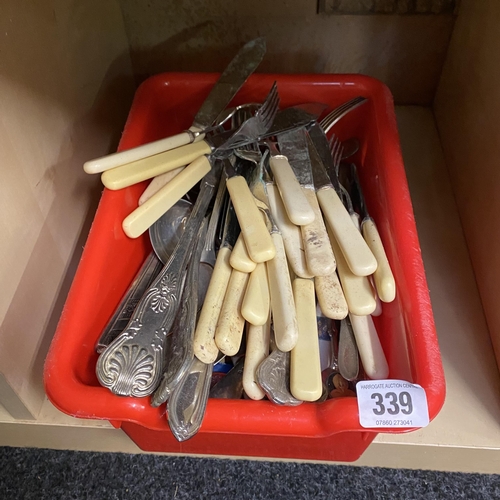 339 - SELECTION OF ANTIQUE CUTLERY