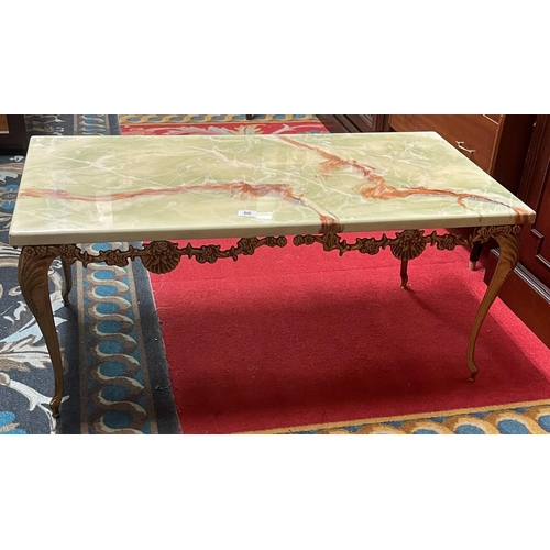 66 - ONYX EFFECT COFFEE TABLE ON ORNATE BRASS BASE