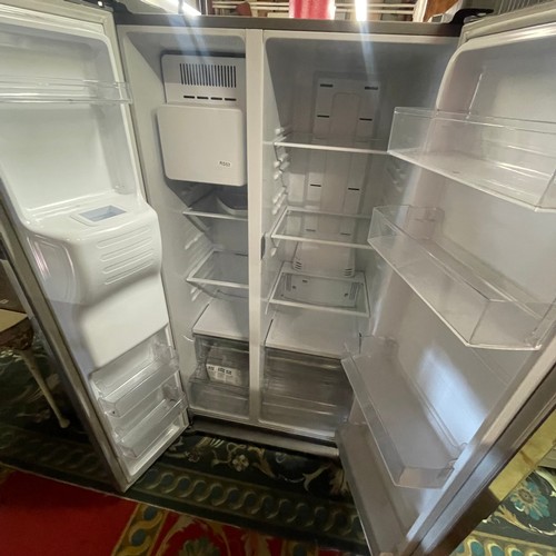 62 - SAMSUNG AMERICAN FRIDGE FREEZER WITH DRINKS DISPENSER