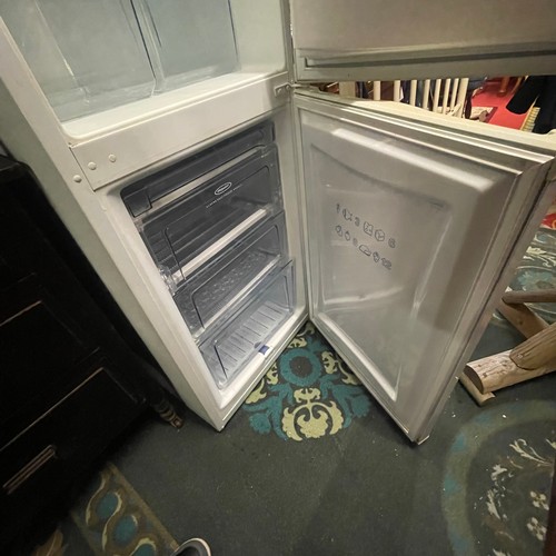 70 - HOTPOINT ICE DIAMOND FRIDGE FREEZER