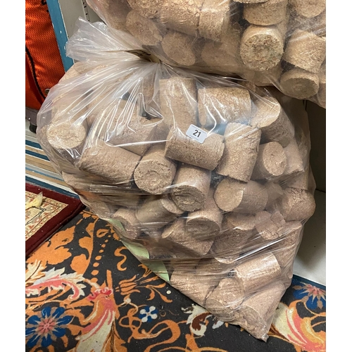 21 - 40KG BAG OF HARDWOOD BRIQUETTES