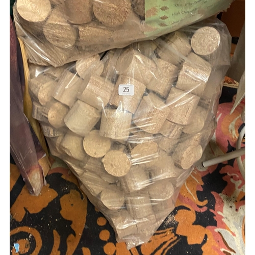 25 - 40KG BAG OF HARDWOOD BRIQUETTES