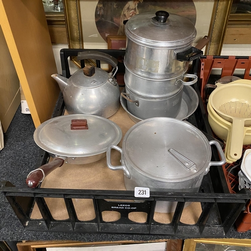 231 - VINTAGE KITCHENALIA