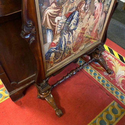 52 - EARLY VICTORIAN TAPESTRY NEEDLE WORK FIRE SCREEN CIRCA 1847