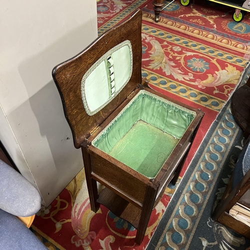 47 - OAK SEWING BOX AND MAGAZINE RACK