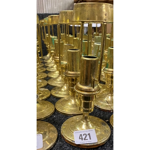 421 - 9 X BRASS CANDLE STICKS