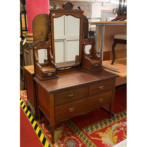 52 - EDWARDIAN MAHOGANY DRESSING TABLE WITH TRIPLE MIRROR BACK AND TOP BOXES