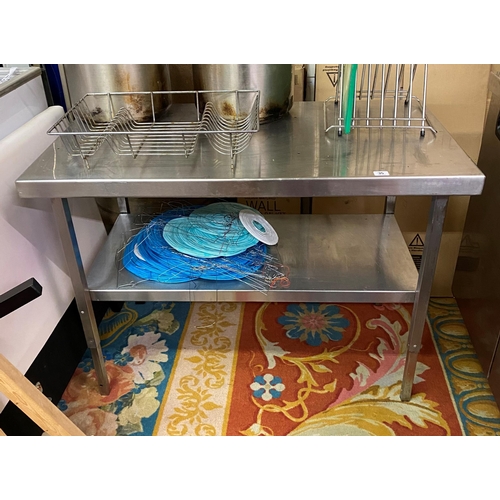 35 - INDUSTRIAL STAINLESS STEEL TABLE