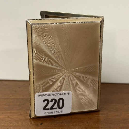 Lot 220       