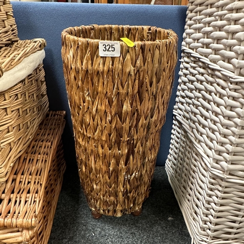 325 - WICKER BASKET STICK STAND