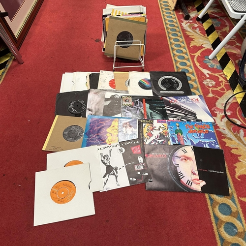 466 - SELECTION OF RECORDS