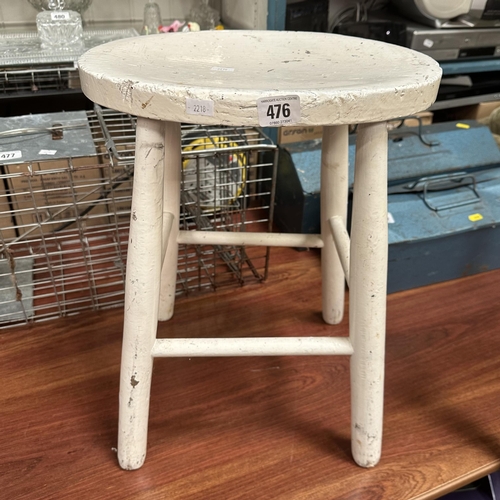 476 - VINTAGE WOODEN STOOL