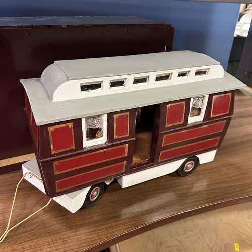 53A - FULLY FURNISHED LANTERN TOP SHOWMAN'S WAGON WITH BOX