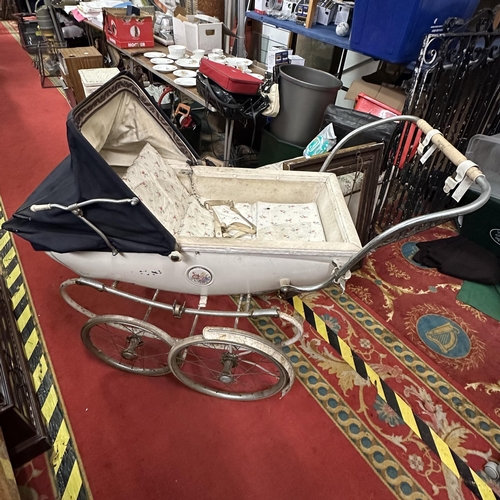 426 - VINTAGE SILVER CROSS PRAM