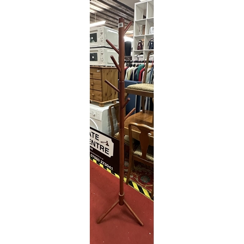 60 - WOODEN COAT AND HAT STAND