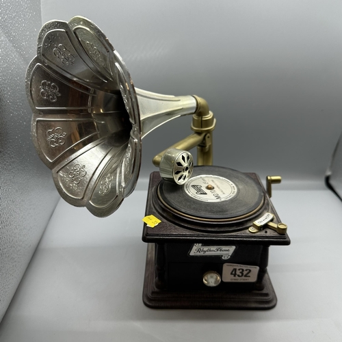 432 - YANGANG'S POCKET RECORD PLAYER JEWELLERY BOX