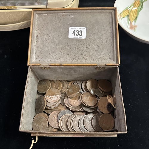 433 - VINTAGE TIN INCLUDING OLD COINS