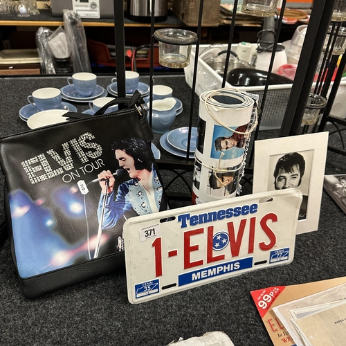 371 - ELVIS PRESLEY MEMORABILIA