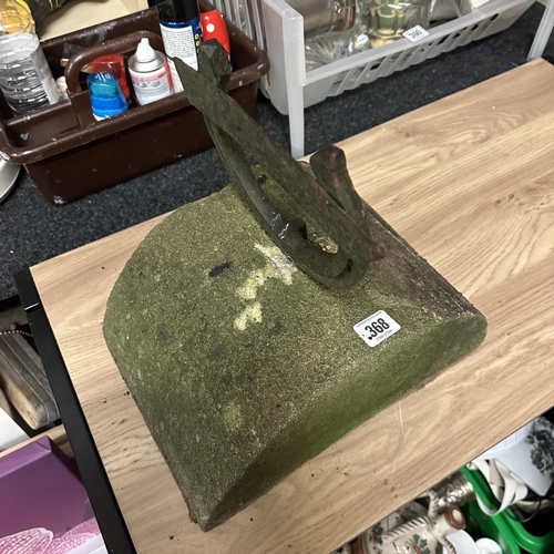 368 - VICTORIAN BOOT SCRAPER ON SAND STONE BASE