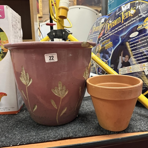 22 - LARGE GARDEN PLANTER