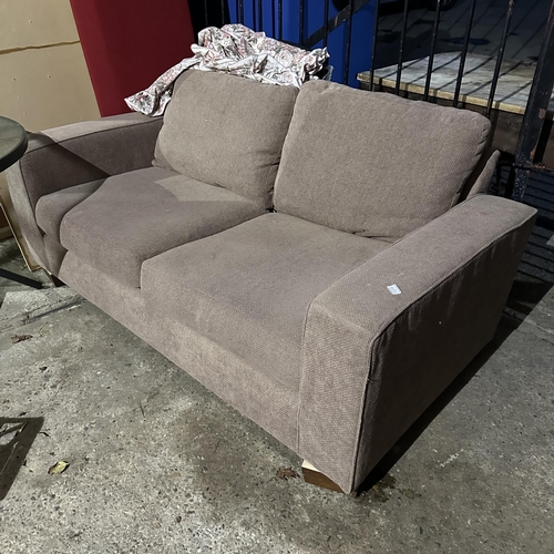 619 - TWO SEATER SETTEE