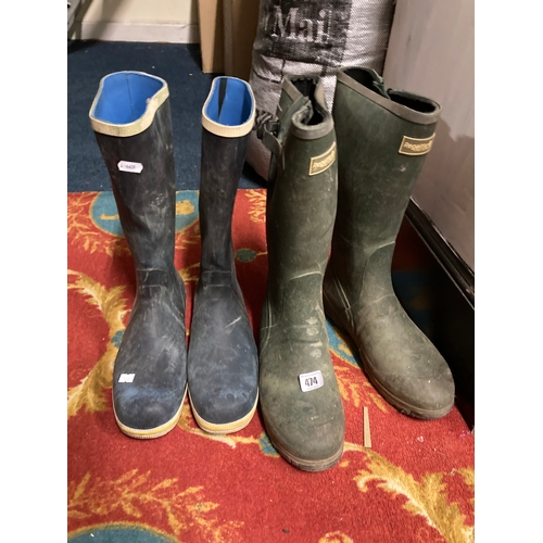 474 - TWO PAIRS OF WELLIES INCLUDING A REGATTA PAIR