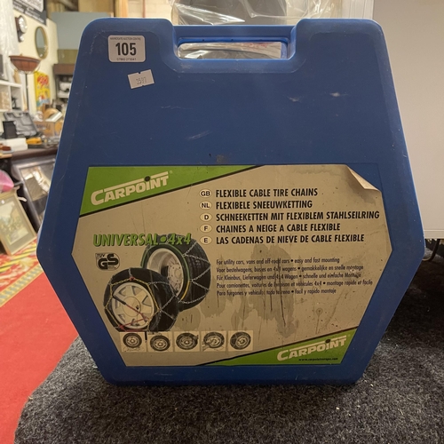 105 - CARPOINT UNIVERSAL 4X4 SNOW CHAINS