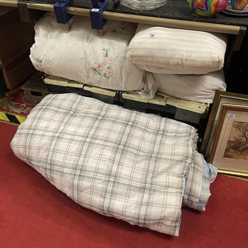 128 - LARGE SELECTION OF BEDDING AND PILLOWS