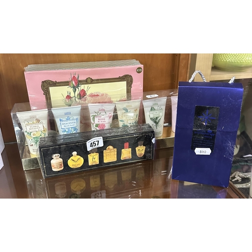 457 - SELECTION OF GIFT BOXES COMPRISING OF FRAGRANCES, WRITING NOTE PAPER AND MORE….