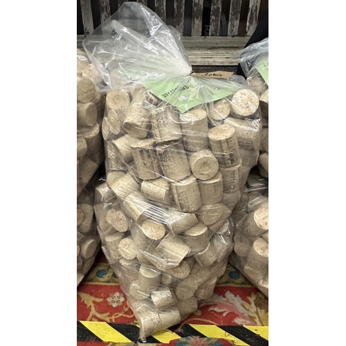 511 - 2 x 30KG HARDWOOD BRIQUETTES