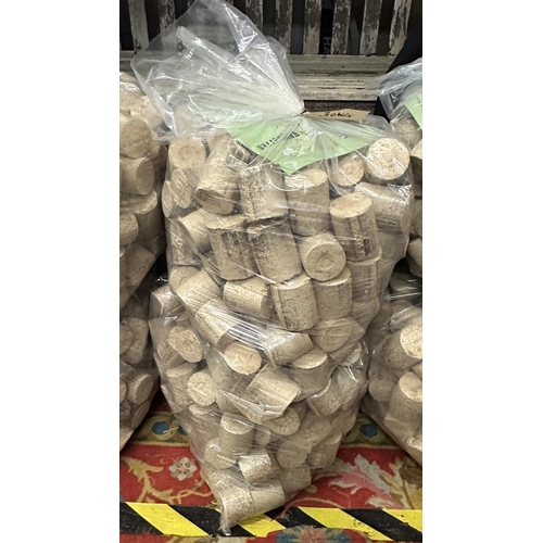 512 - 2 x 30KG HARDWOOD BRIQUETTES