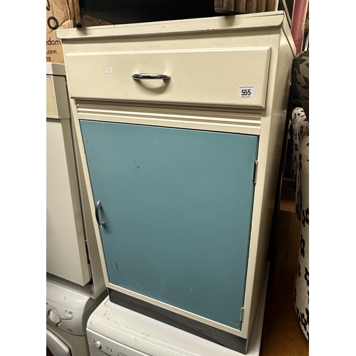 555 - 1950S KITCHEN CABINET