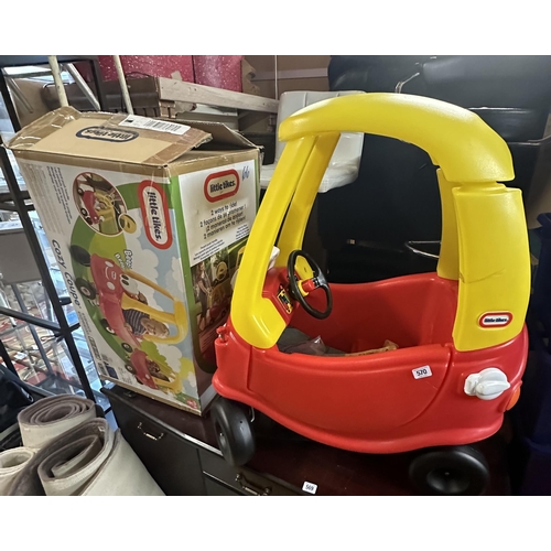 570 - LITTLE TIKES CHILDRENS CAR