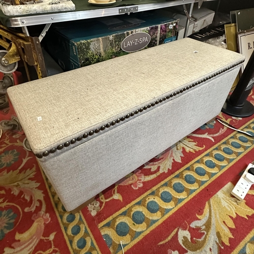 584 - LARGE UPHOLSTERED BLANKET BOX