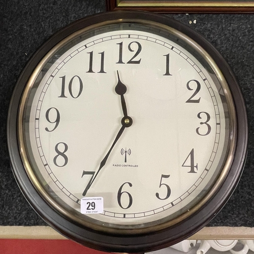 29 - RADIO CONTROLLED WALL CLOCK