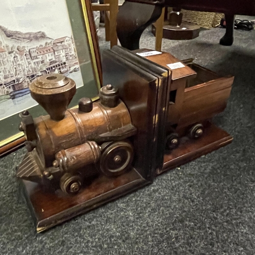 30 - VINTAGE WOODEN LOCOMOTIVE BOOK ENDS
