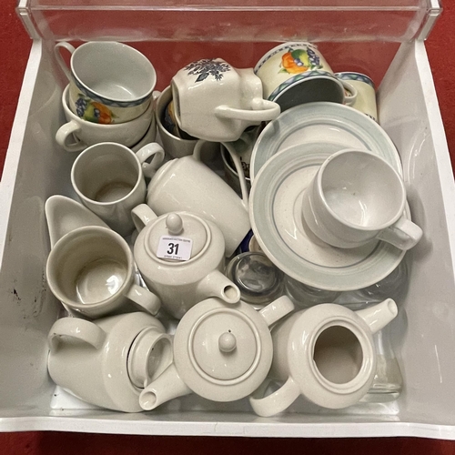 31 - LARGE SELECTION OF PORCELAIN CONTAINING TEA POT,CUPS AND SAUCERS