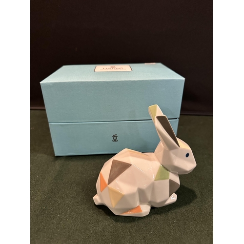 303 - LLADRO RABBIT FIGURINE BELONGING TO THEIR ORIGAMI COLLECTION INSPIRED BY THE JAPANESE ART OF FOLDING... 