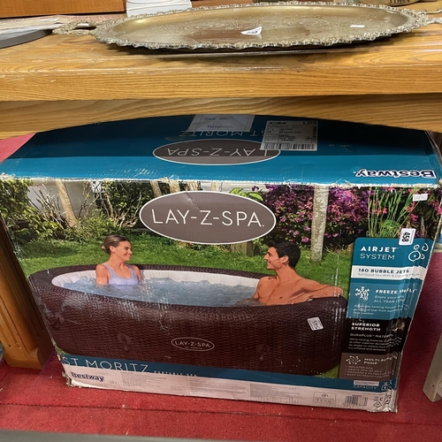 458 - LAY Z SPA ST MORITZ PORTABLE SPA