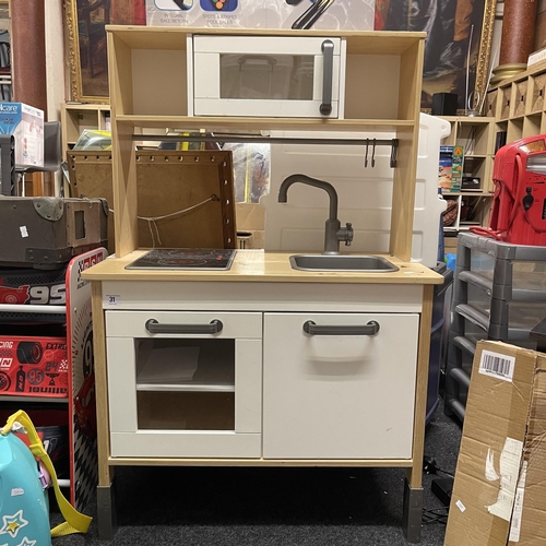 31 - CHILDS PLAY KITCHEN COOKER AND SINK UNIT