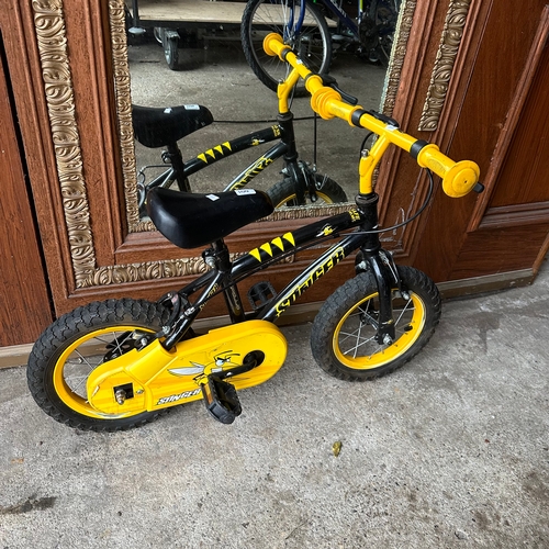 104 - STINGER BOYS BIKE