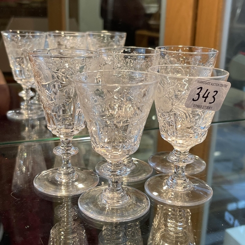 343 - VINTAGE DECORATIVE CRYSTAL GLASSES