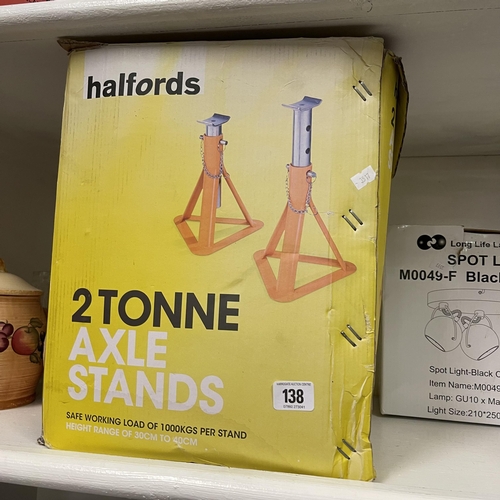 138 - HALFORDS AXLE STANDS