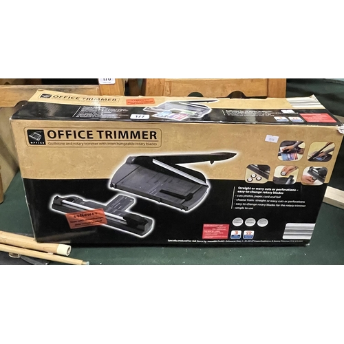 177 - OFFICE TRIMMING MACHINE