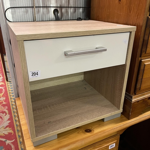 204 - BEDSIDE CABINET